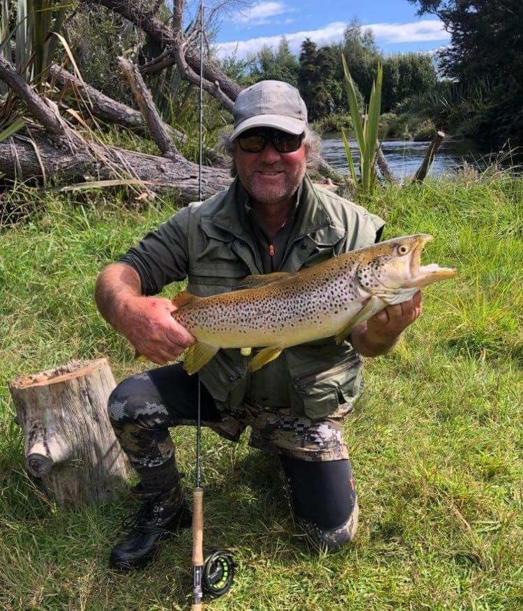 Waitahanui Lodge Bagian luar foto